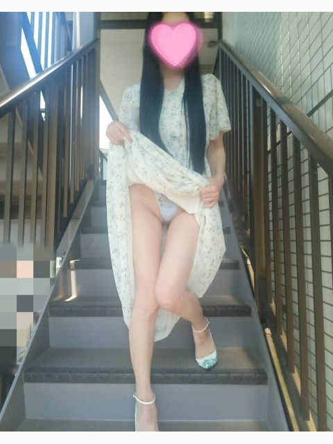 ワンピで(/ω･＼)ﾁﾗｯ💗