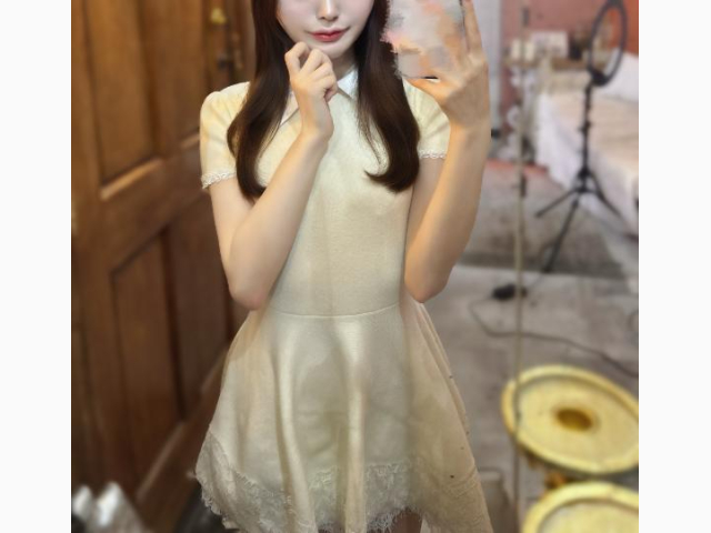 ちらっ