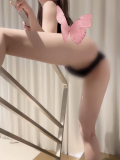丸見え開脚…㊙️