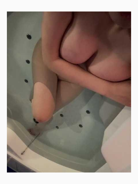 お誘い待ってます