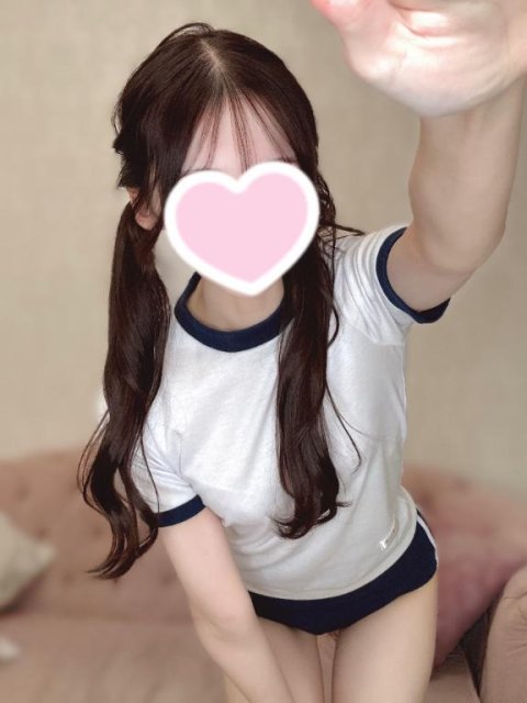 👀✨🤍