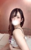 隣で