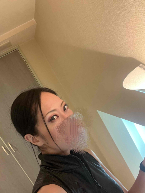 踏みつけ