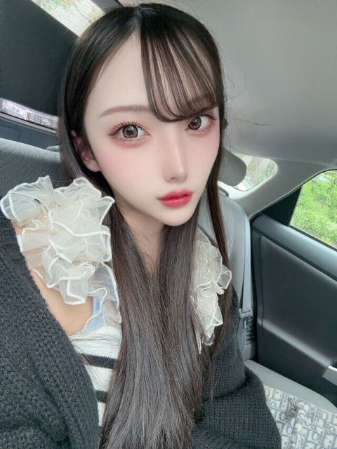 恐れ多いからｼｨ─── ⎛´・ε・｀⎞ ───ﾝｯ