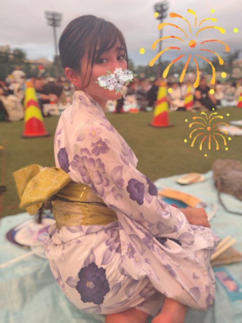 花火と酒で赤く染まる頬に…✨❊。*