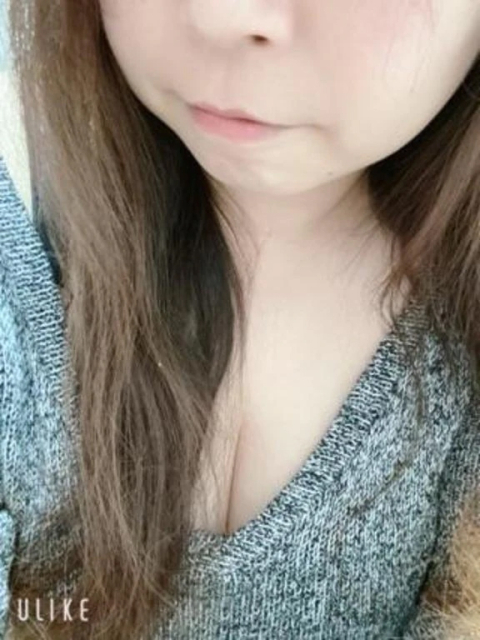 本日出勤です( * ॑˘ ॑*  ) ⁾⁾