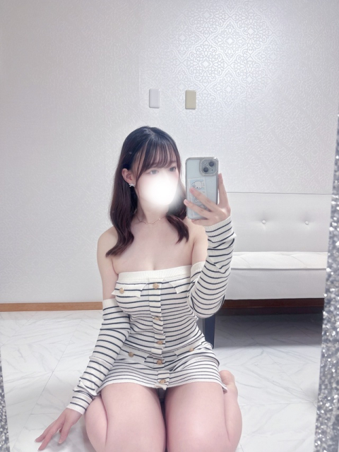 ぴちぴちニット