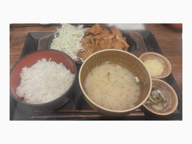 気になってたご飯屋さん🤤