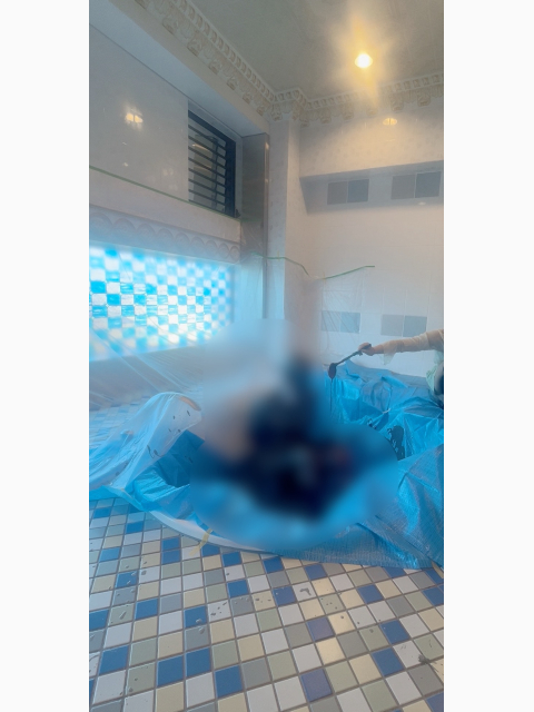 今度はおたまでかけてあげるね?