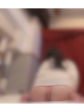 お尻でも見て興奮してなさいよ???