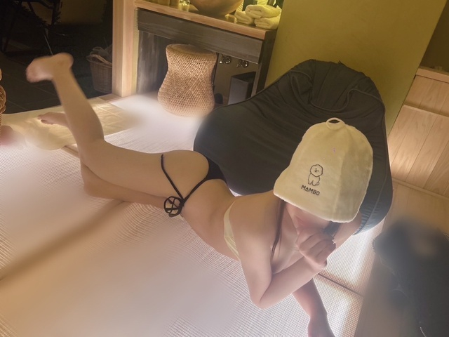 扉の向こうは…言えないこと、いっぱいしちゃう場所♡