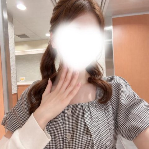 はじめまして(=・ω・）ノ💗
