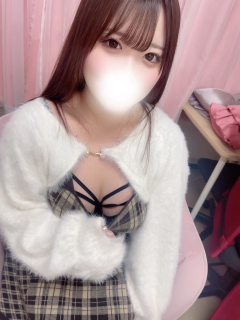 本日の体験入店情報★かのんちゃん〔☆超新星☆国宝級Jカップ美少女 ☆〕
