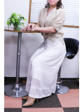 入店初日・逢えば納得の美人妻！新人価格でお試しください