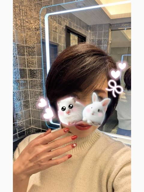 清楚なふり、全部嘘。