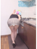 こんな格好で、待ってたらどうする...？