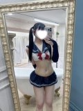 服の中から🍒💕