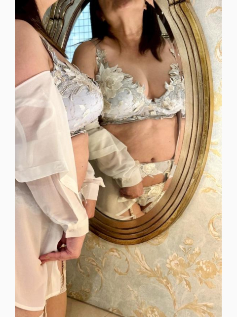 鏡越しのプレイ🩷