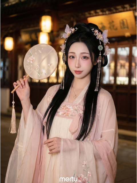 えろメロ顔は最強ってことでいい？🩷️
