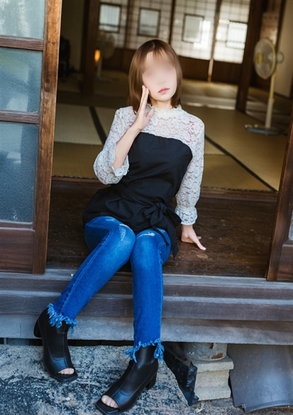 万梨阿(まりあ)、五十路熟女マドンナ 3