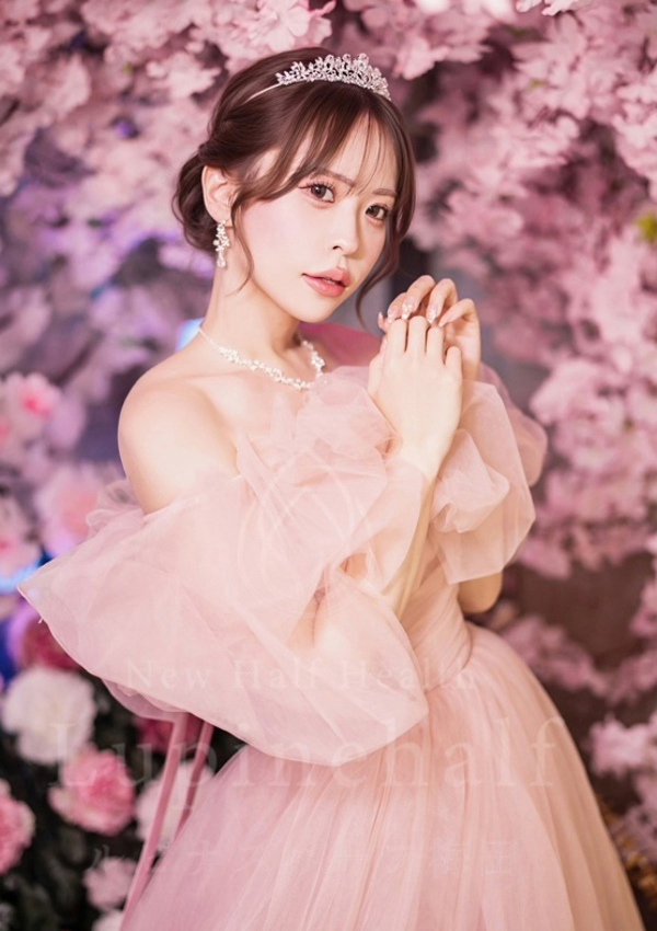 SAKURA、大阪ニューハーフヘルス ルピナスハーフ梅田 3