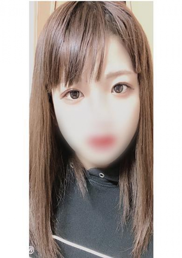 りんか、60分1万円!!激安素人デリ「Club Moet」