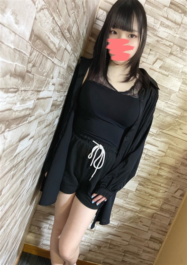 モエ、大阪激安デリヘル LIMIT(リミット)
