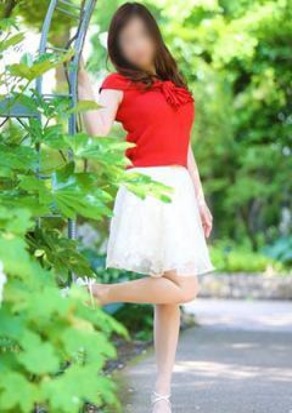 小西愛美、大宮人妻倶楽部