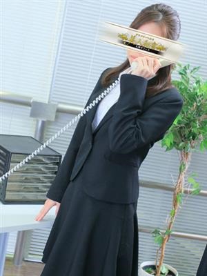 水嶋 亜紀、美人秘書 札幌オフィス 8