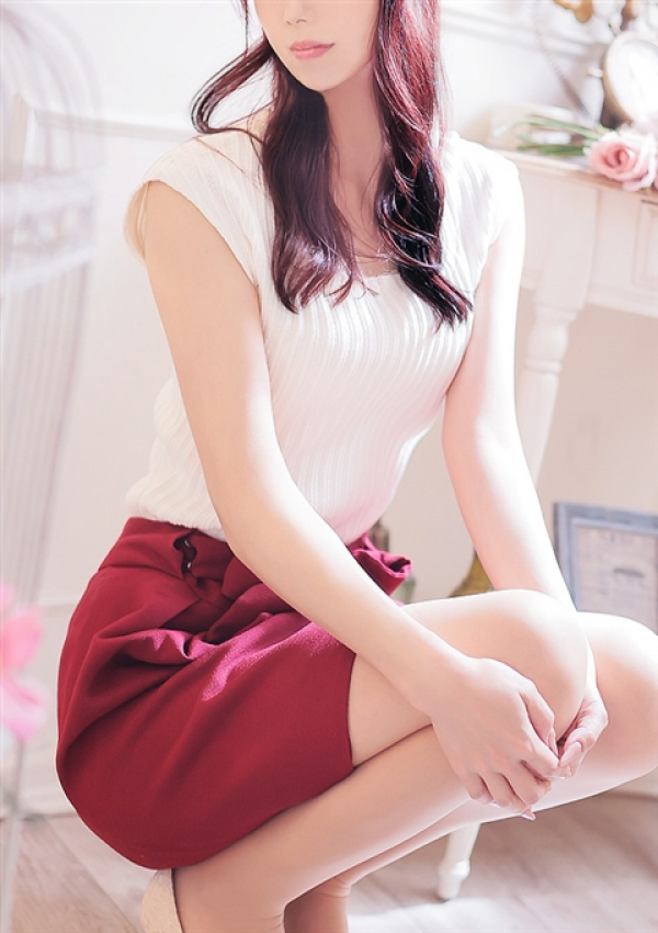 前田 亜季、デリヘル熟女・人妻マダム宮殿 名古屋 3