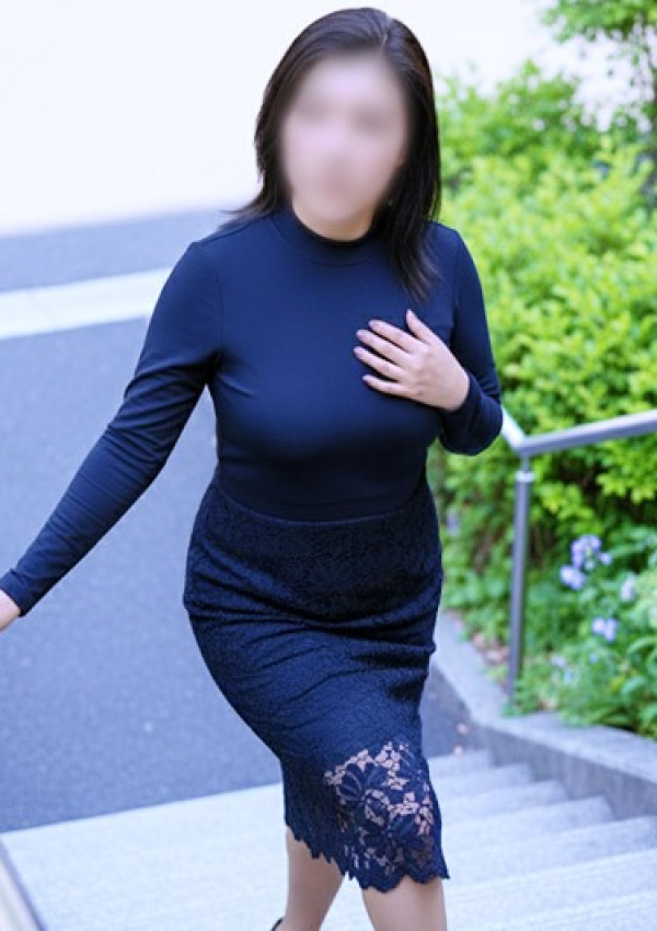 あい、新宿ミセスラウンジ東京 4