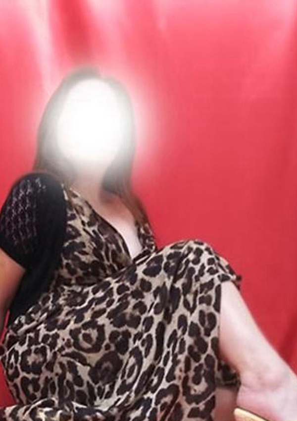 椿、変態美熟女お貸しします。 3