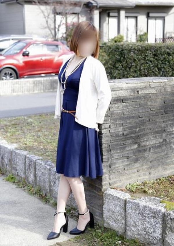なぎさ、夢ごこち 人妻店 11