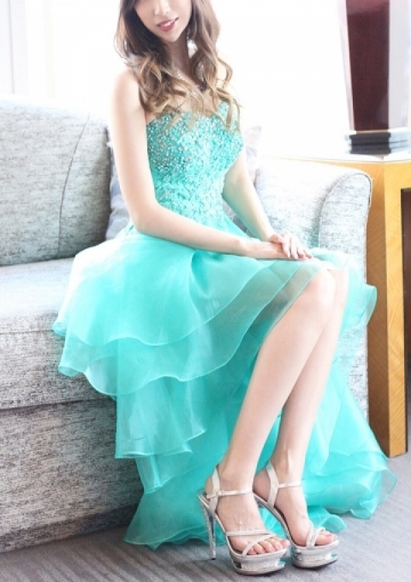 恋野 莉緒、Club La rose bleue 1