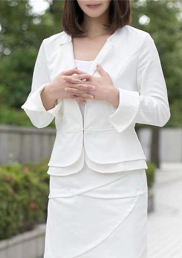 河合、高級人妻「彩-AYA-」 3