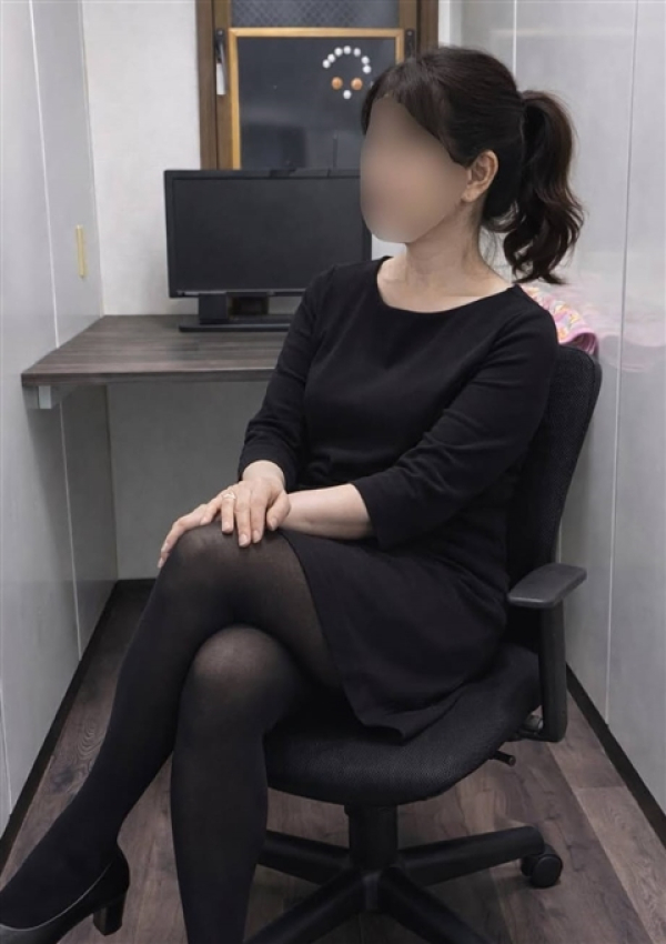 なお、30代40代50代専門 奥様艶姫 3