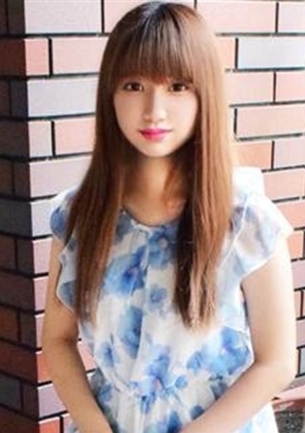 あやこ、新橋現役女子大生コレクション