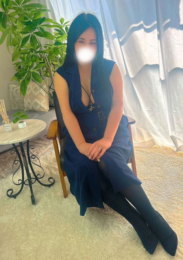 ことの、人妻熟女の秘密の関係熊谷店 2