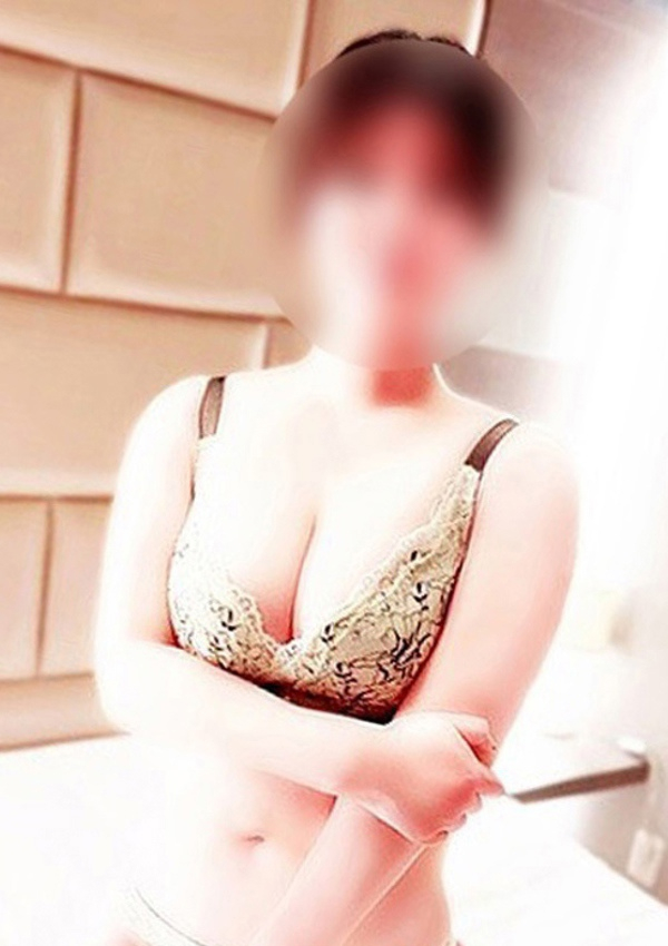 藤川かりな、大人のエッチなエステ池袋店 2