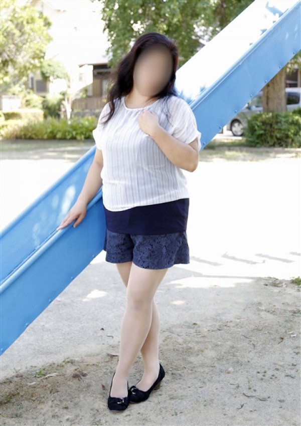 もえ、夢ごこち 人妻店 11