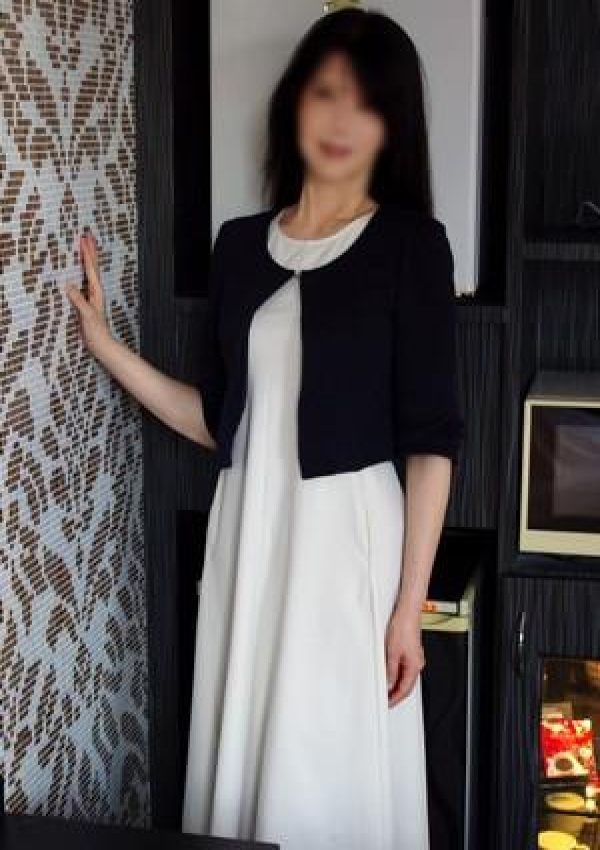 平野真奈美、派遣妻 8