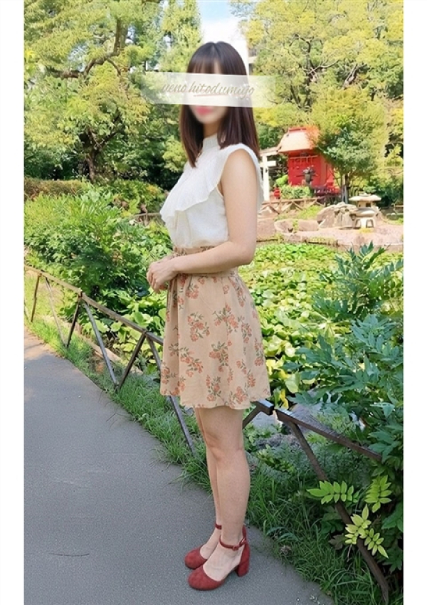 咲結(さゆ)、上野人妻城 1