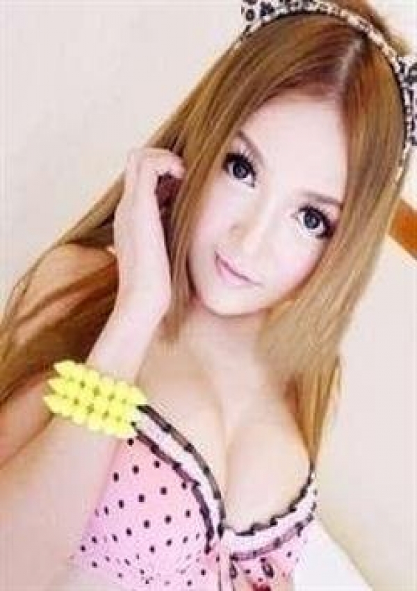キララ、女優 5