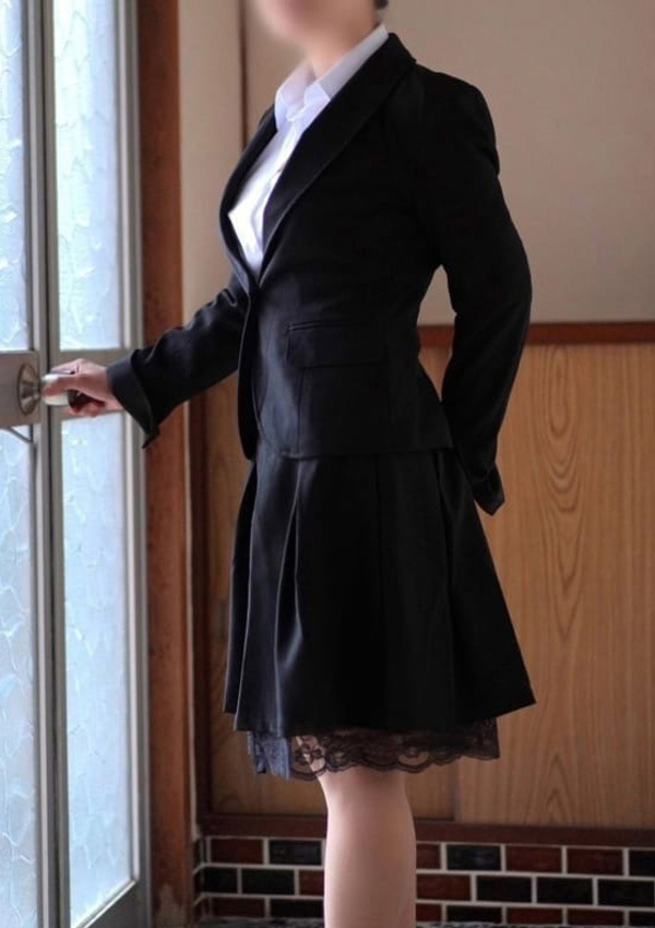 ことね【人妻】、【素人専門人妻紹介所】 セレブスタイル★山口市(湯田)発 1