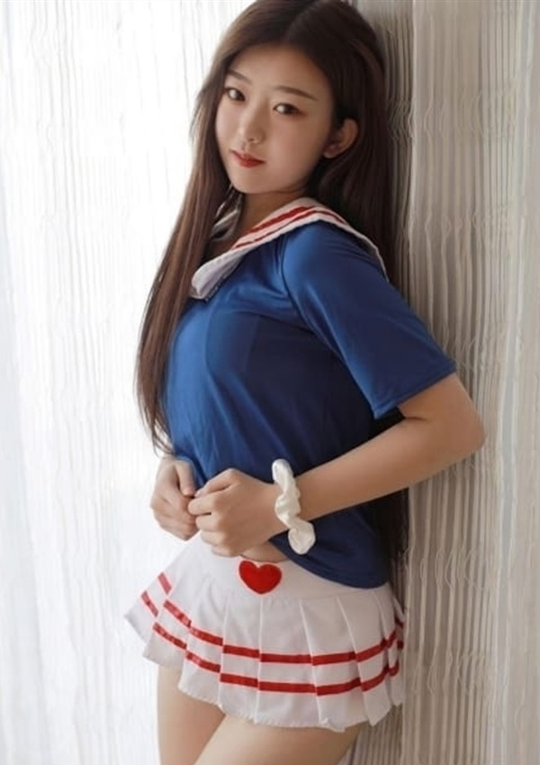 さゆり、妖艶な人妻 夜蝶～よるのちょう～ 1