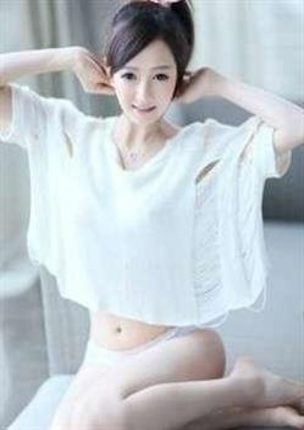 ユカリ、女優 3
