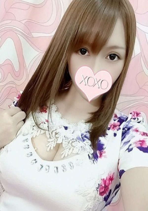 Miyo ミヨ、XOXO Hug&Kiss 神戸店