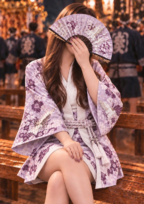 新垣ゆい、オトナ女子 adult girls 1