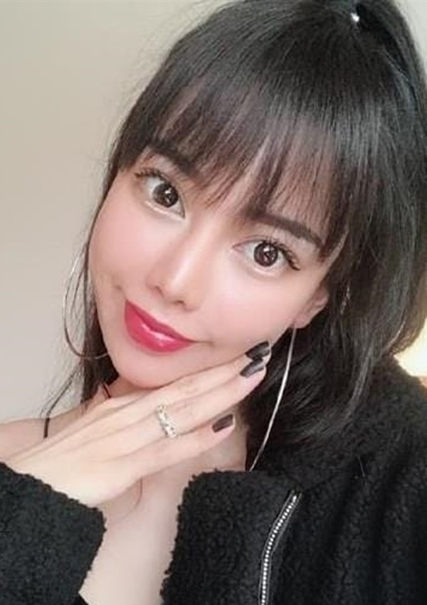 あみ、妖艶な人妻 夜蝶～よるのちょう～