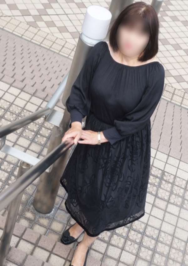 ようこ、かわいい熟女&おいしい人妻 町田店 3